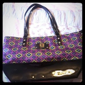 Medium to large purse